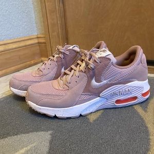 Nike Women's Air Max Excee Shoes